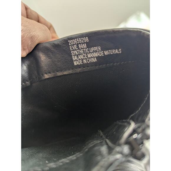 Kelly & Katie black leather pointed toe ankle boots - Picture 4 of 5